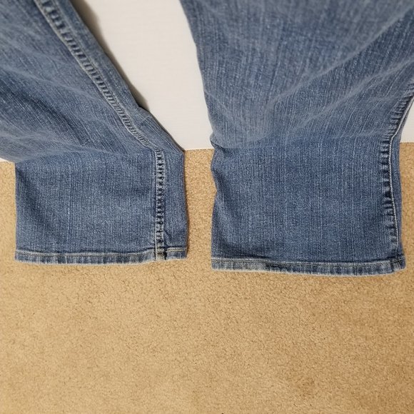 Levi's jeans 9 Too Superlow 524 bootcut flare denim whiskered lightly distressed - Picture 12 of 16